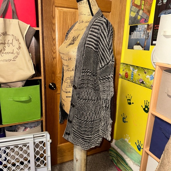 Gilded Intent Buckle Cardigan Elbow Patches - Picture 14 of 14